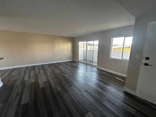 3 bed, $3,195 — Photo 3