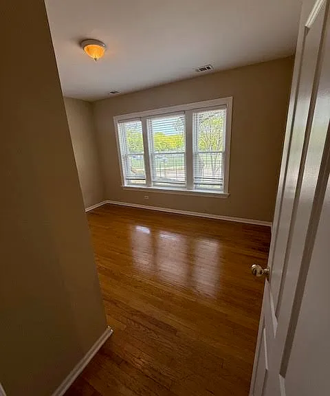 5868 N Ridge Ave #2 — Photo 8