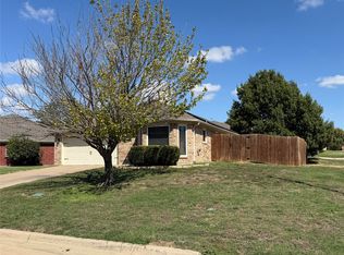600 Jamie Ln, Mansfield, TX 76063