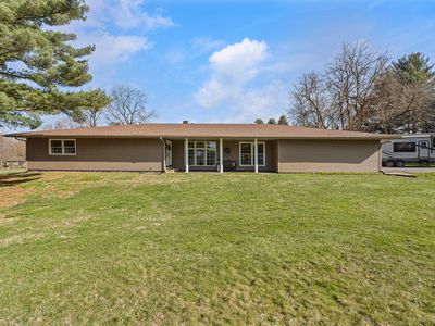 15 Wood Ln, Monticello, IL, 61856