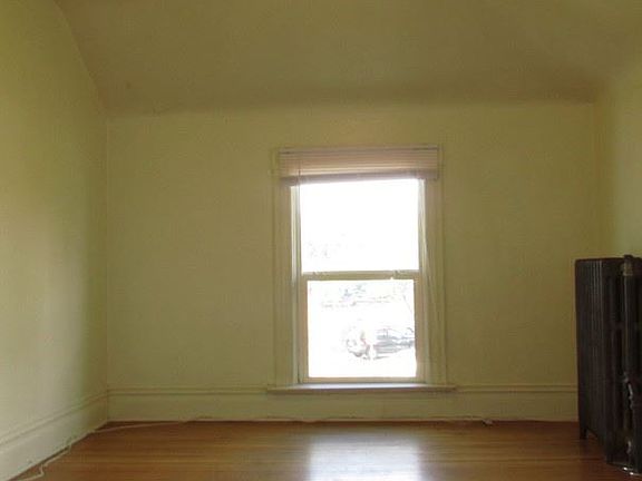 3rd image of 334 W Alder St APT 3