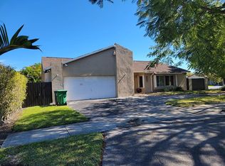 11041 SW 139th Ave, Miami, FL 33186