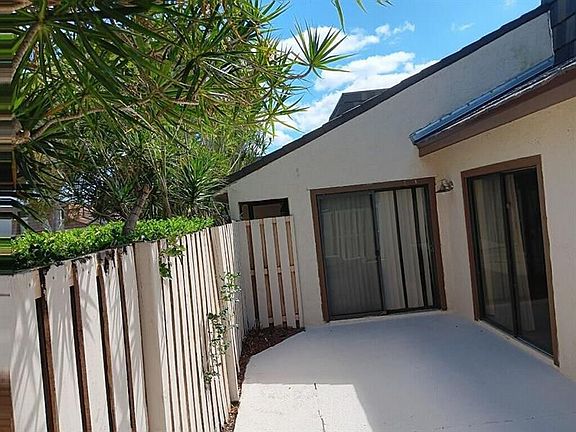 3rd image of 4212 Palm Bay Cir APT B