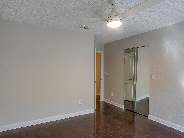 717 Mainsail Dr — Photo 26