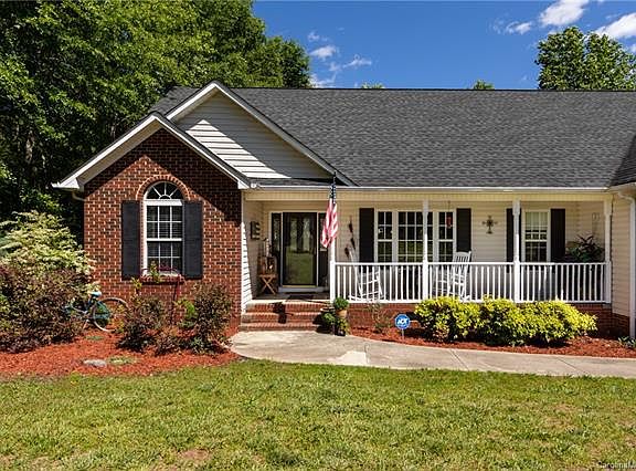 2nd image of 529 Willow Landing Dr Unit 47