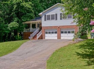 1128 Fenimore St, Winston Salem, NC 27103