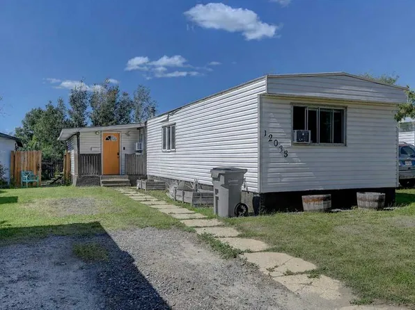 12038 SE 97th St, Grande Prairie, AB T8V 5J1