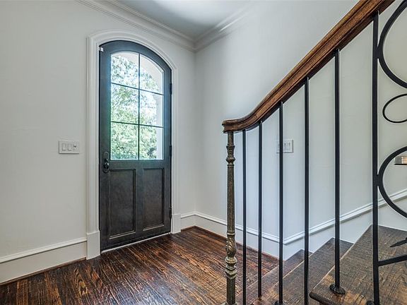 4th image of 4608 Abbott Ave Unit 108