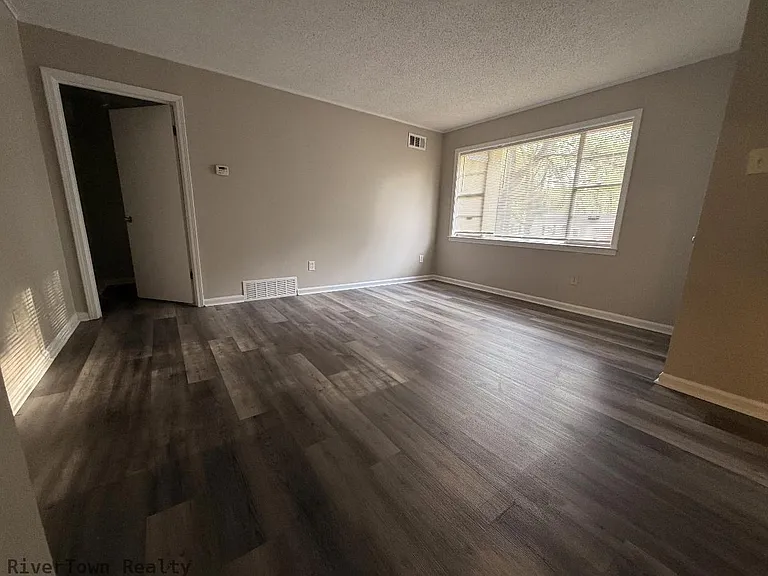3535 Debby Dr — Photo 9