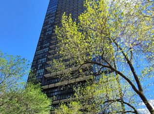 101 Charles St E #1908, Toronto, ON M4Y 0A9