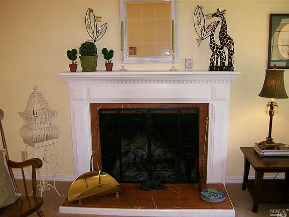 5th image of 205 La Quinta Dr