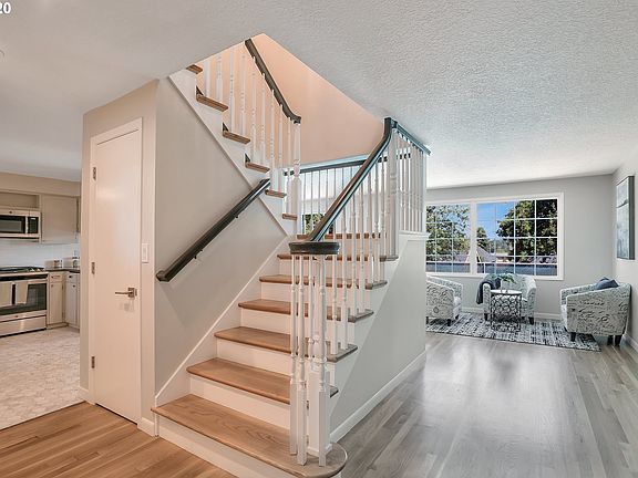 4th image of 6425 SE Pinecreek Way