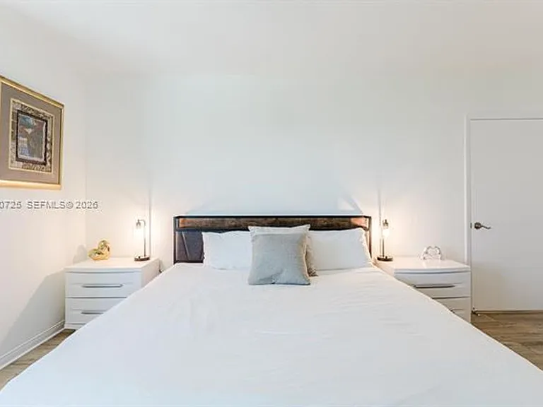 2301 Collins Ave #804 — Photo 12