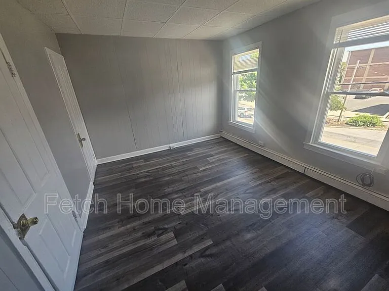 46 N Broad St — Photo 12