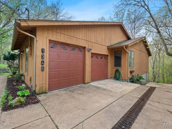 1346 Forest Splendor Trl, Ballwin, MO 63021