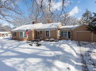 21 Woodley Rd, Rock Island, IL 61201