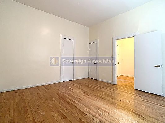 3rd image of 2 Pinehurst Ave APT A3
