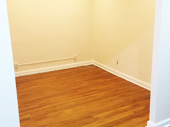 4th image of 591 Myrtle Ave #3R