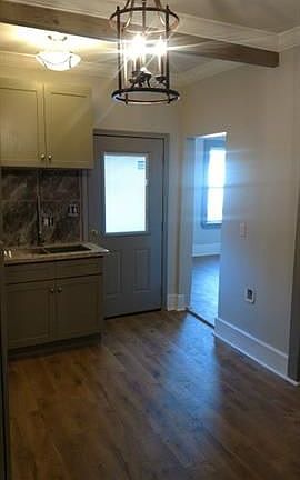 4th image of 2130 Clara St