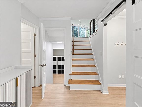 5th image of 1708 Childerlee Ln NE