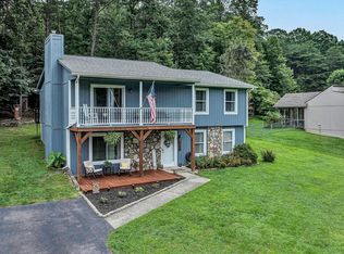 1190 Mountain Pass Rd, Blue Ridge, VA 24064