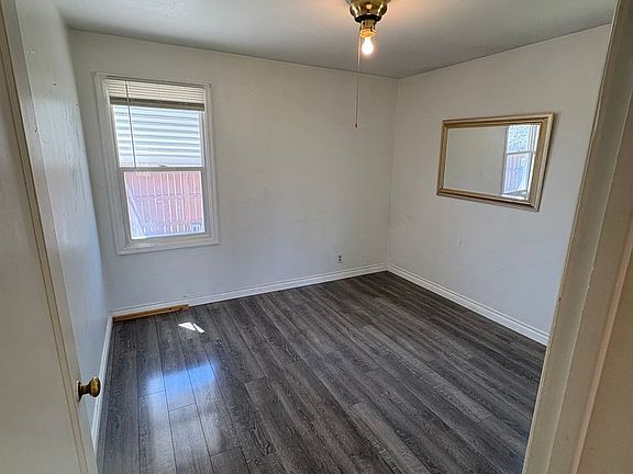 2nd image of 123 G St NE