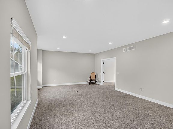 4th image of 10013 Lanewood Ct