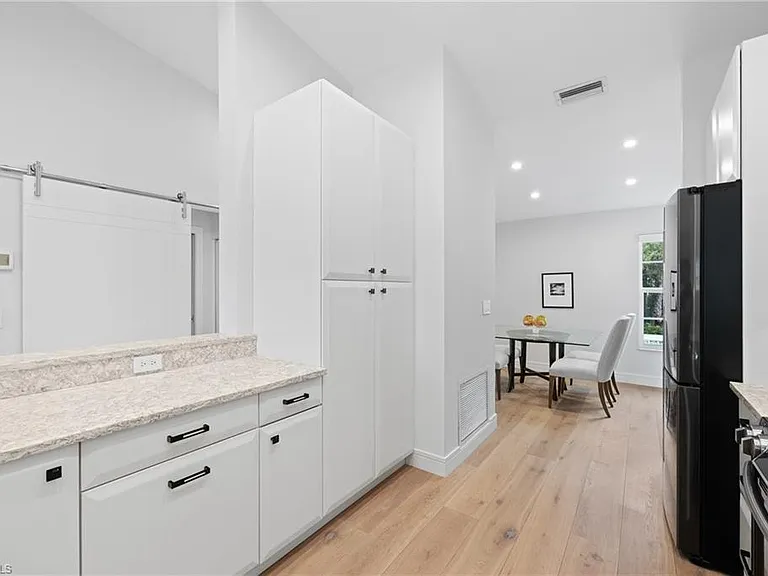818 Tanbark Dr #204 — Photo 9