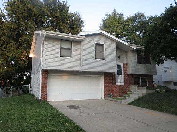 2nd image of 5710 Queens Dr