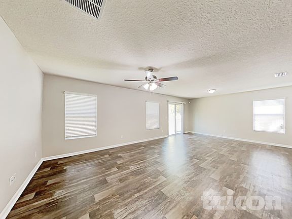3rd image of 12282 Crossfield Dr