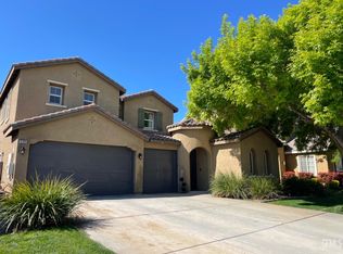 9709 Riata Ln, Bakersfield, CA 93306