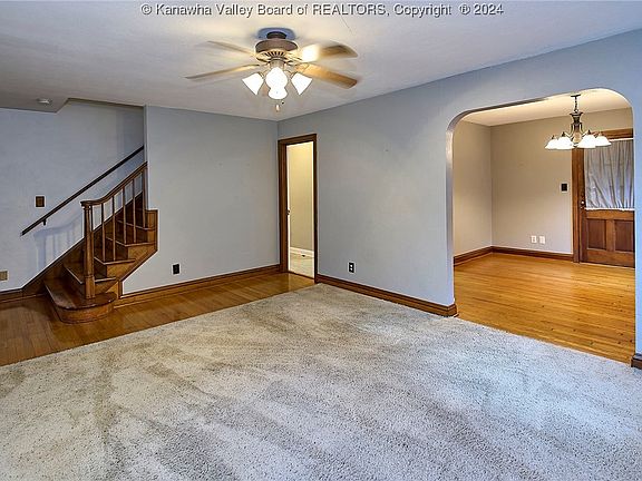 4th image of 2509 Woodland Ave