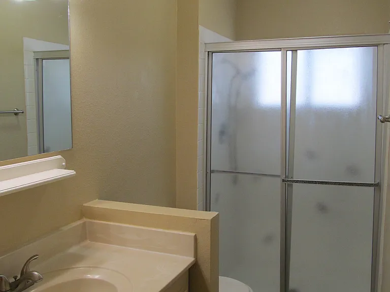 1816 Hermitage Dr — Photo 13