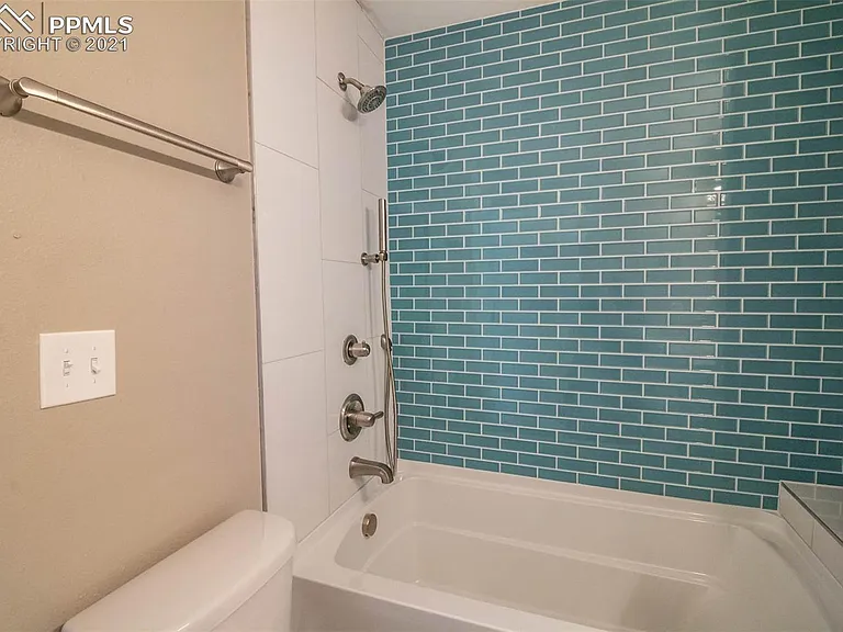 1112 W Colorado Ave #2 — Photo 14