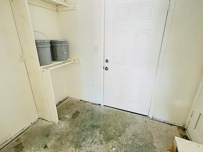 1911 Westbrooke Ter — Photo 16