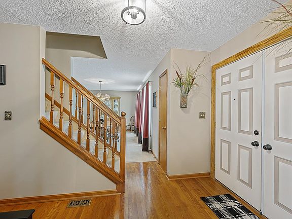 3rd image of 8317 Beckett Station Dr
