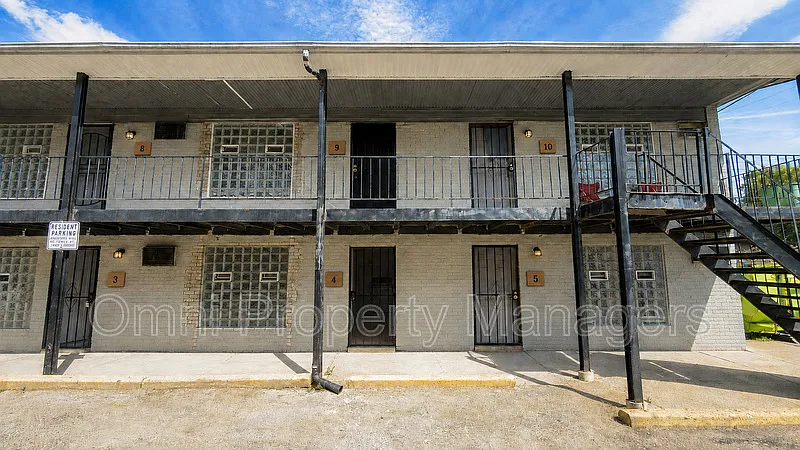 11360 Wyoming Ave #8