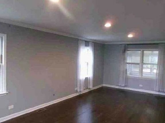Additional Living Room