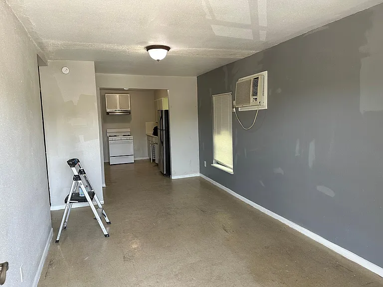 220 Pinckney St #F — Photo 8