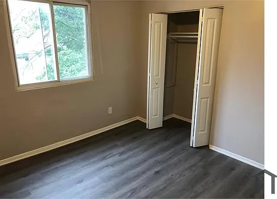4304 Seminole Ave — Photo 8