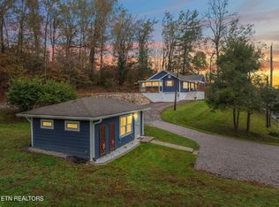 1710 Cunningham Ln, Knoxville, TN 37920