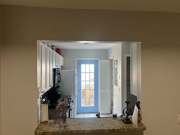 5th image of 34 Silver Oak Cir