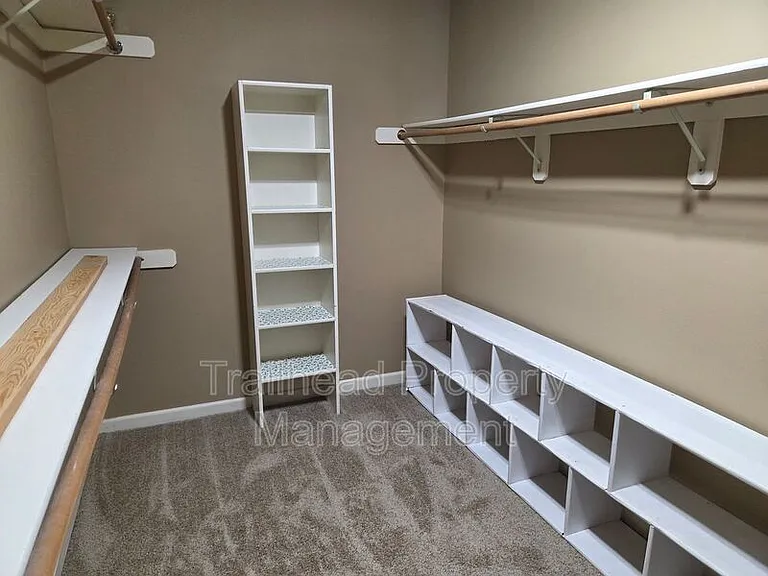 14002 Goodman St — Photo 26