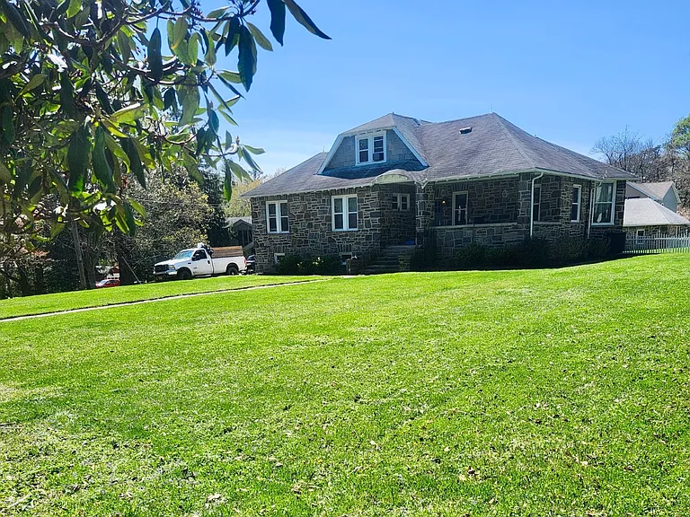 2903 Cub Hill Rd — Photo 8