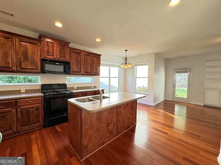 212 Turnbridge Cir — Photo 16