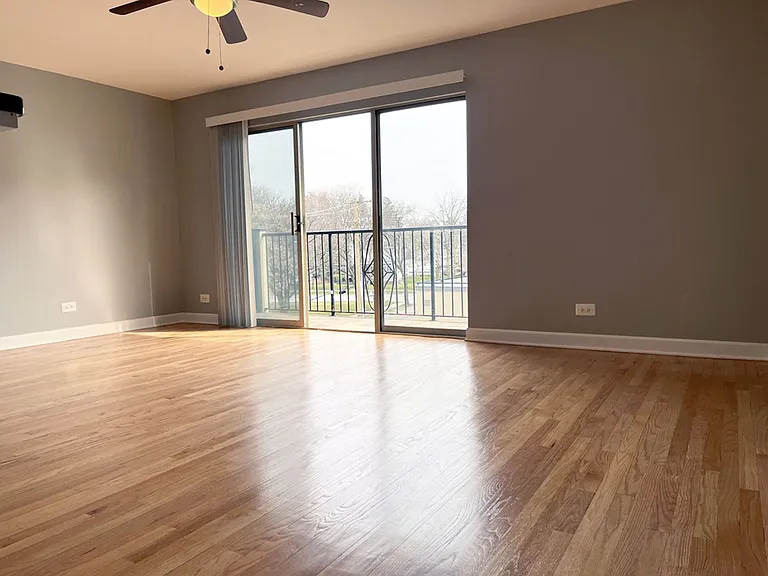 5201 Washington St #301 — Photo 3