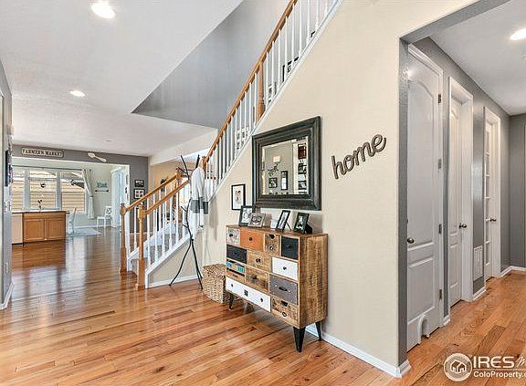 3rd image of 288 McNeil Dr