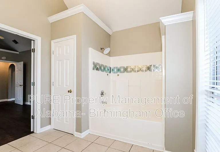108 Flagstone Ln — Photo 12