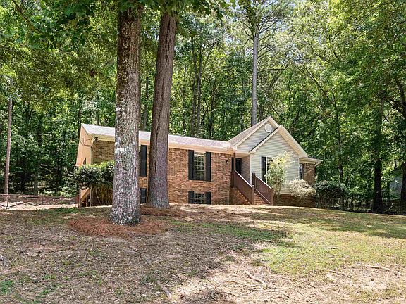 3rd image of 200 Redwood Dr