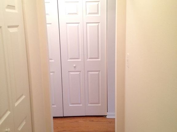 5th image of 1024 W Catalpa Ave APT 310